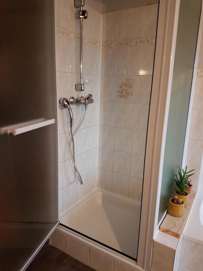 Gastenkamers In Vakantiewoning Casacuriosa Mol Dış mekan fotoğraf